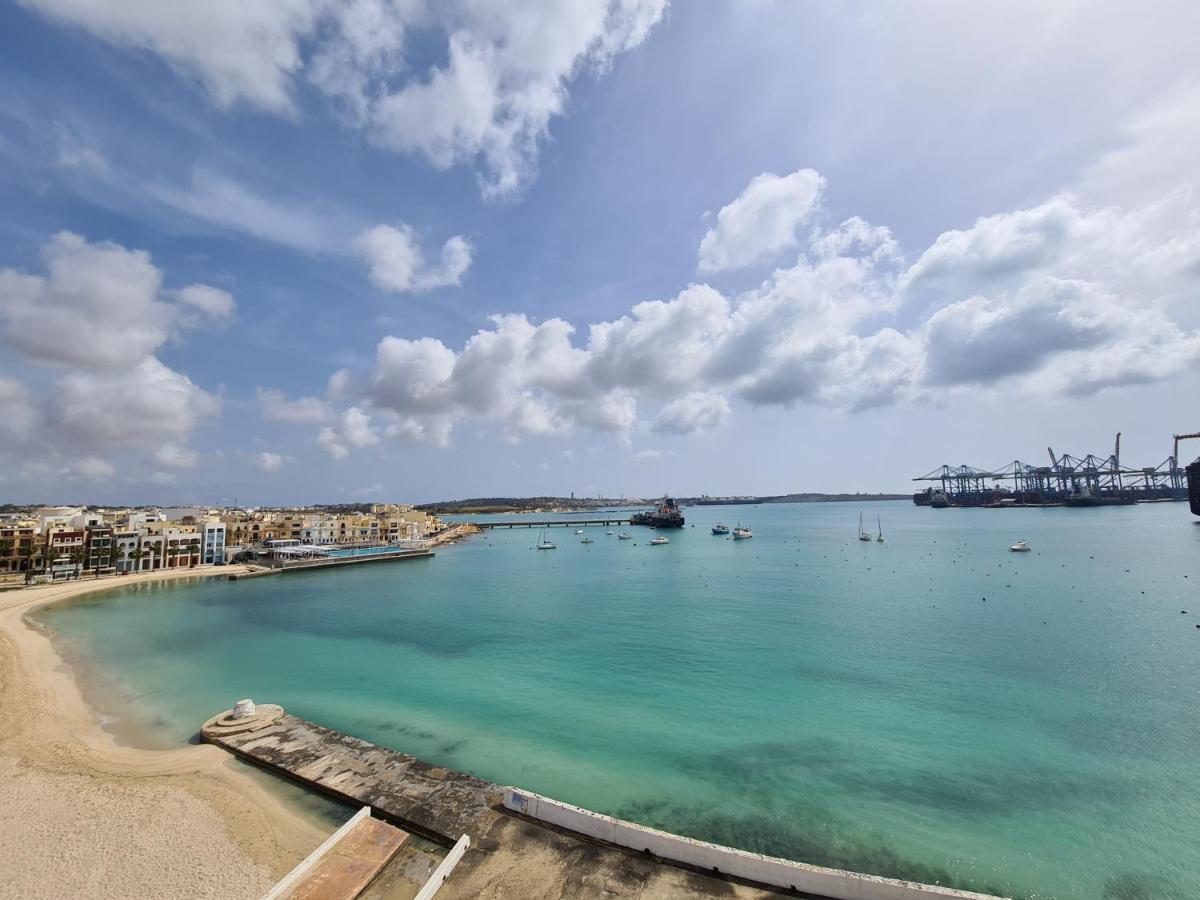 Water'S Edge Hotel Birżebbuġa Bagian luar foto