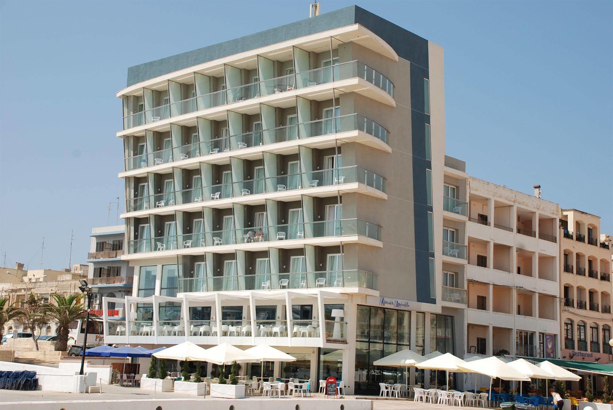 Water'S Edge Hotel Birżebbuġa Bagian luar foto