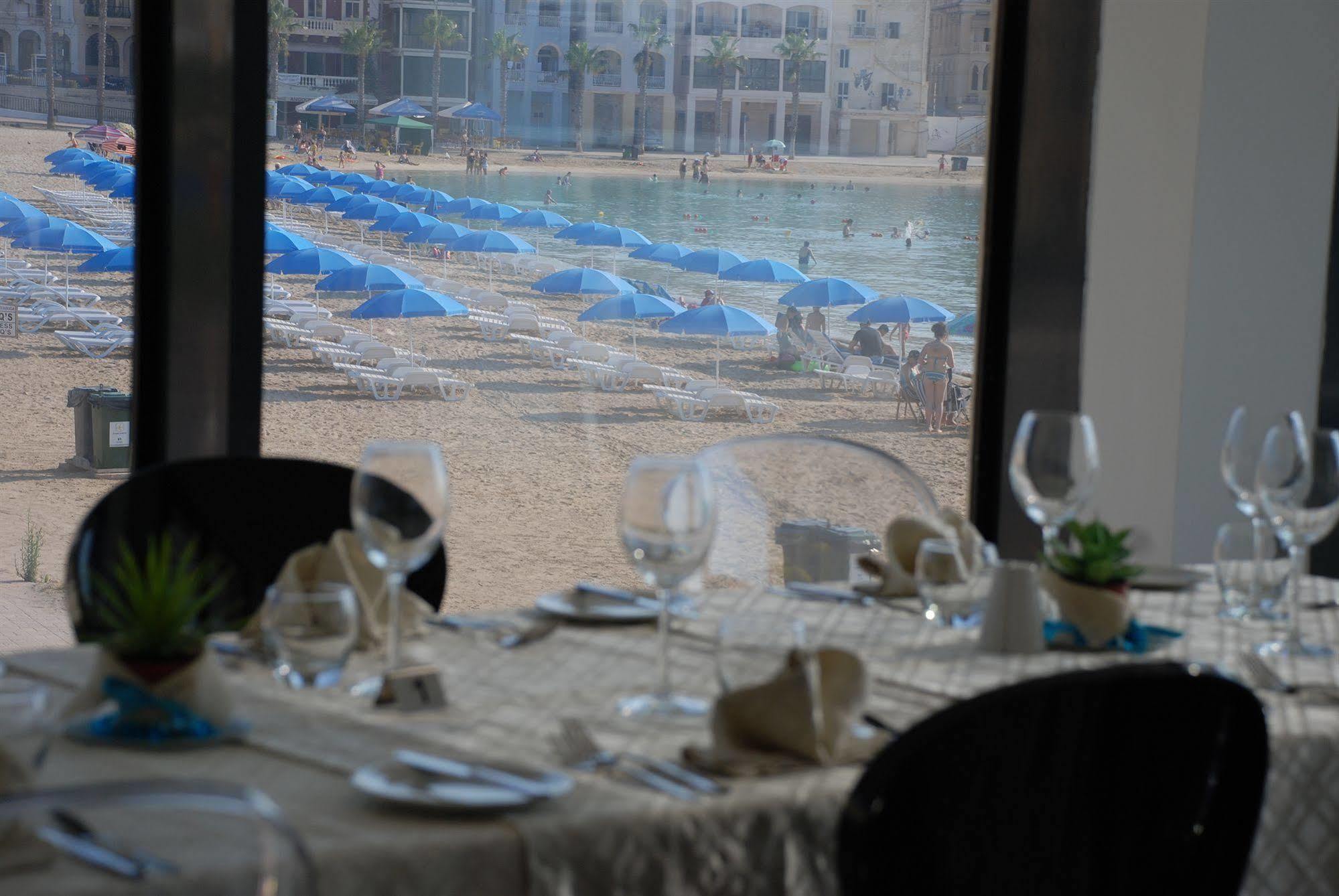 Water'S Edge Hotel Birżebbuġa Bagian luar foto